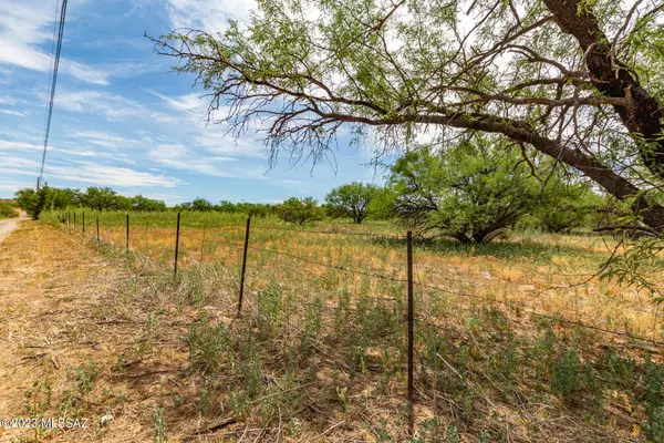 Arivaca, AZ 85601,16935 W Hinkley Road