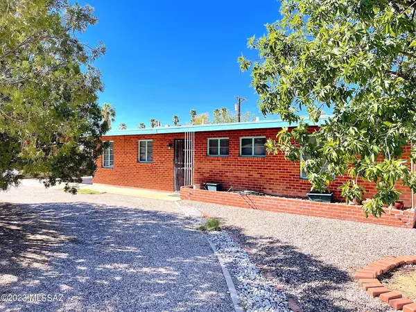 6201 E 15th Street, Tucson, AZ 85711