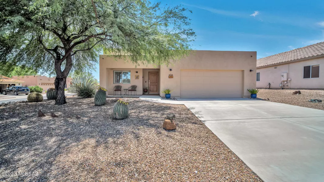 180 E Placita De Aretes, Green Valley, AZ 85614