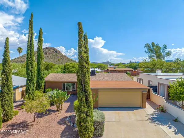 2891 W Saint Tropaz Avenue, Tucson, AZ 85713