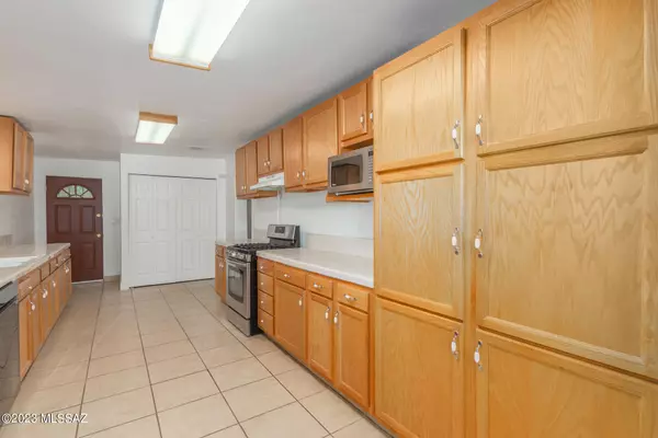 Tucson, AZ 85712,3074 N Alvernon Way