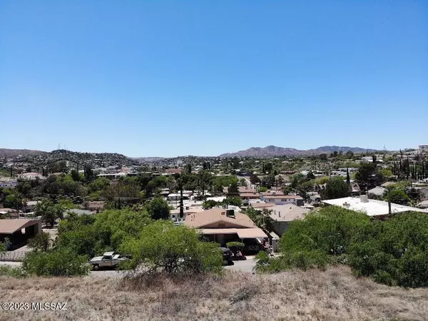 Nogales, AZ 85621,270 W Sage Street #1