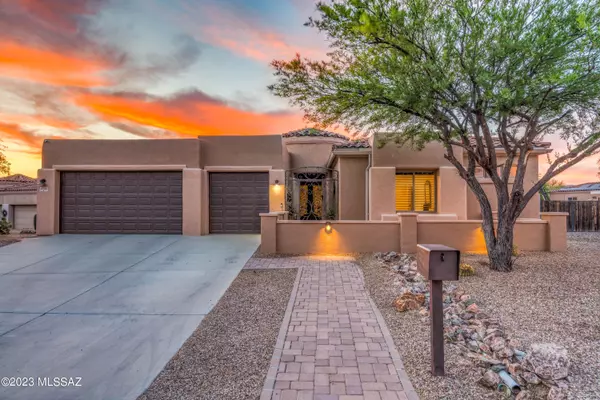 10596 S Cave Primrose Court, Vail, AZ 85641