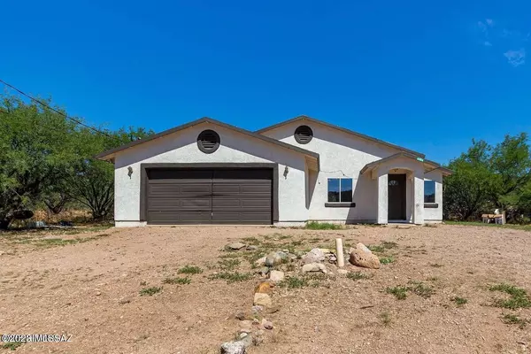 584 Ruben Court, Rio Rico, AZ 85648