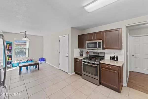 Sahuarita, AZ 85629,14578 S Camino Vendaval