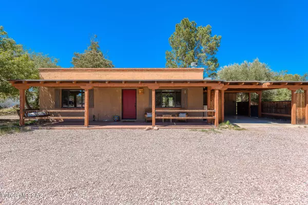 2 Circulo Nomada, Tubac, AZ 85646