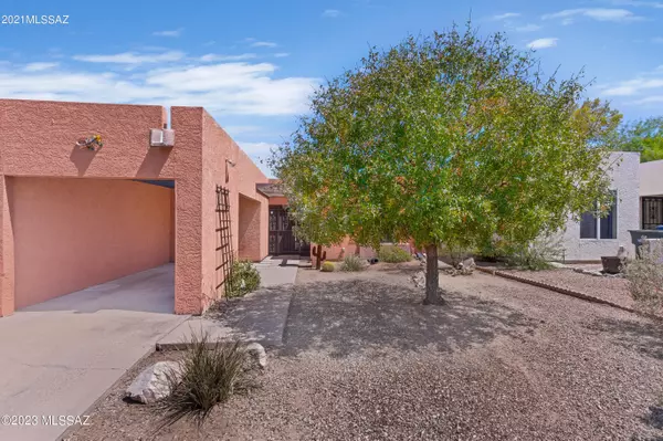 1740 N Frances Boulevard, Tucson, AZ 85712