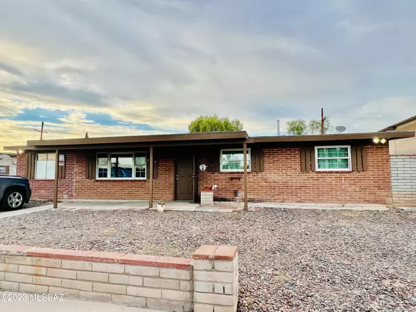 7957 E Nicaragua Drive, Tucson, AZ 85730