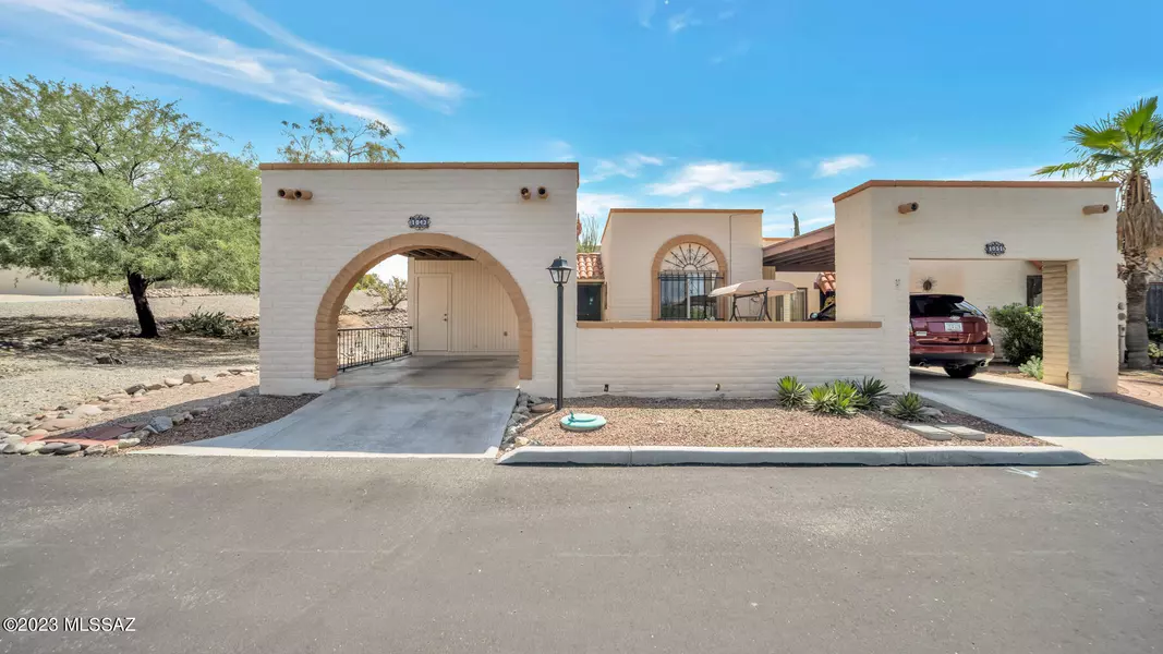 1043 W Calle Alhambra, Green Valley, AZ 85622