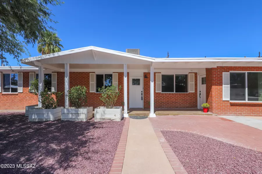 8431 E Timrod Street, Tucson, AZ 85710