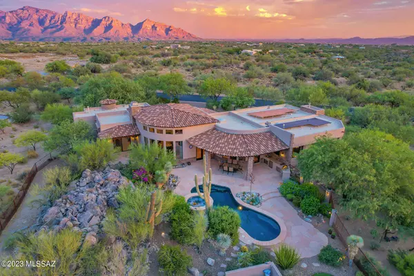 Oro Valley, AZ 85755,994 W Tortolita Mountain Circle