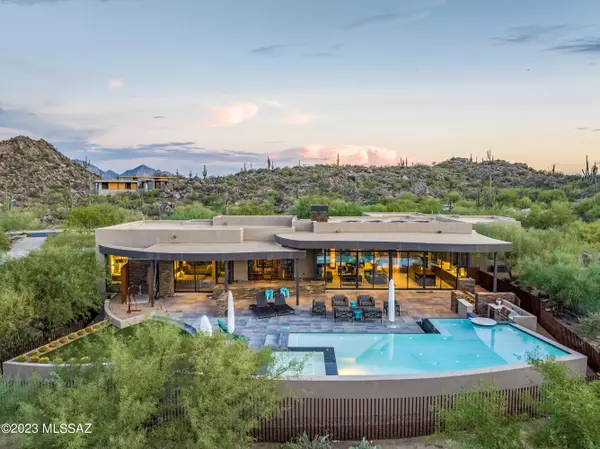 Oro Valley, AZ 85755,914 W Granite Gorge Drive