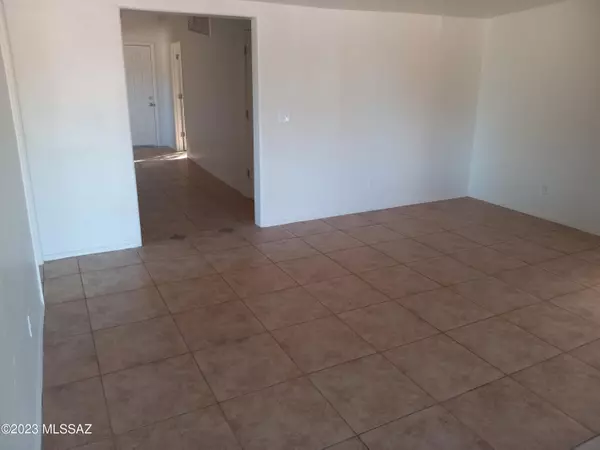 Tucson, AZ 85745,1331 W Riverview Boulevard