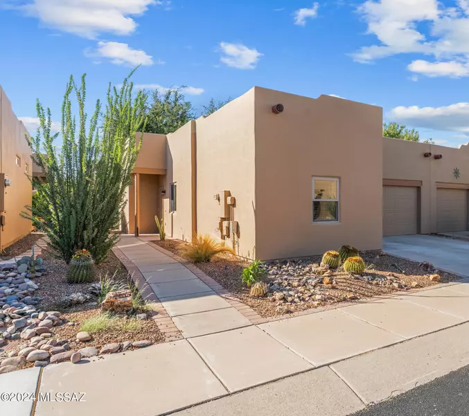 3780 S Camino Comica, Green Valley, AZ 85614