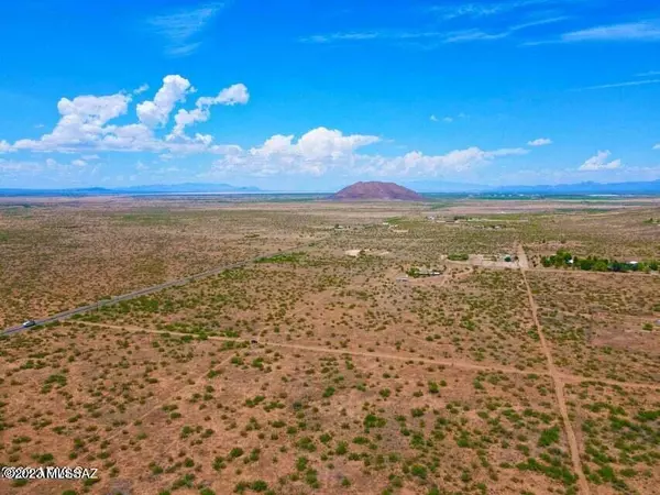 Pearce, AZ 85625,0 Kansas Settlement Rd 10 Acres  #-