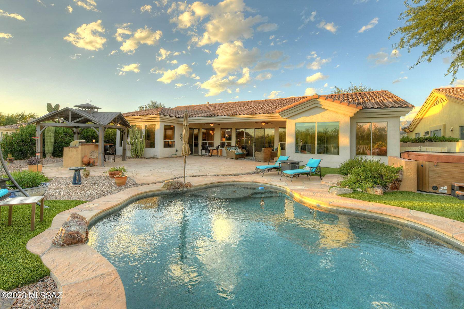 9628 E Waters Edge Place, Tucson, AZ 85749
