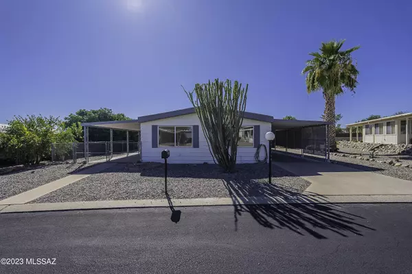 259 W Tuna Drive, Green Valley, AZ 85614