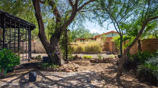 Tubac, AZ 85646,2347 Camino Esplendido