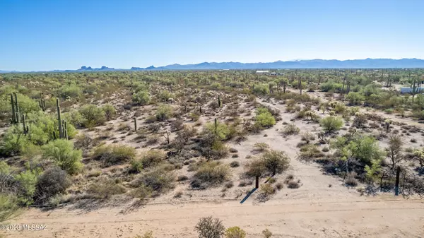 S Cattle Tank Road #B, Marana, AZ 85658