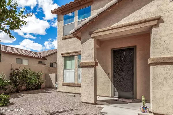 Sahuarita, AZ 85629,728 W Camino Curvitas