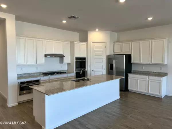 Marana, AZ 85658,6490 W Antler Bend Place