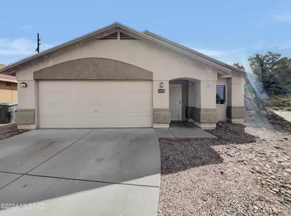 8898 S Desert Valley Way, Tucson, AZ 85747