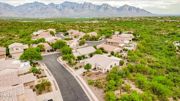 Oro Valley, AZ 85755,13740 N Carlynn Cliff Drive