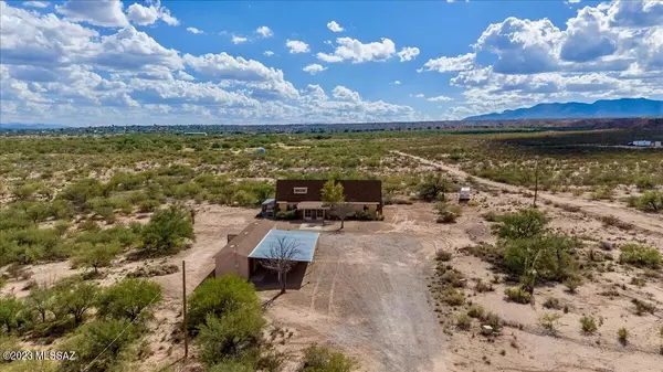 699 W Aviation Drive, Benson, AZ 85602