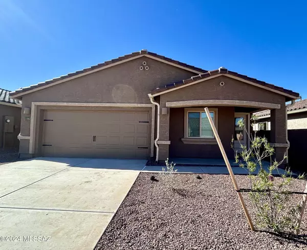 21983 E Beacon Point Drive, Red Rock, AZ 85145