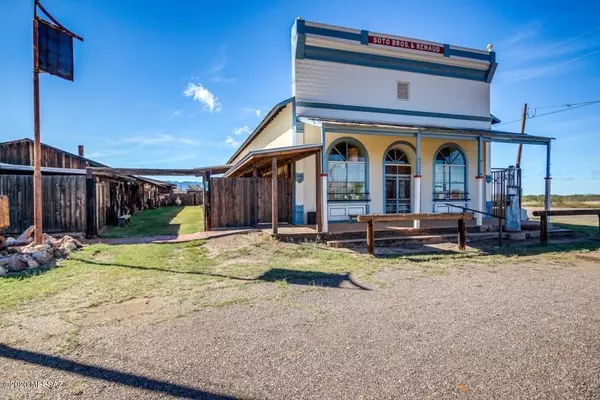 Pearce, AZ 85625,905 S Ghost Town Trail