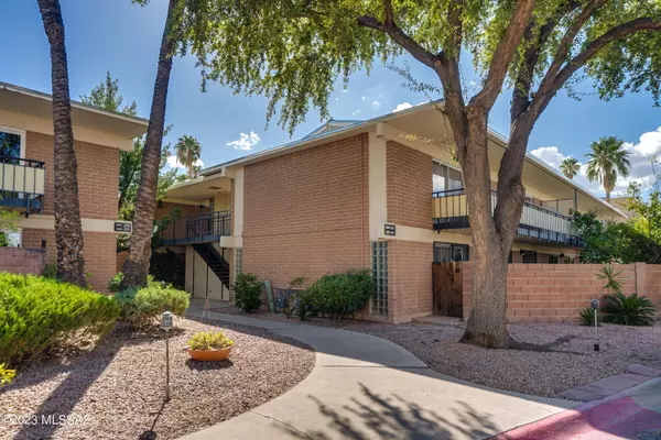 Tucson, AZ 85711,3940 E Timrod Street #268