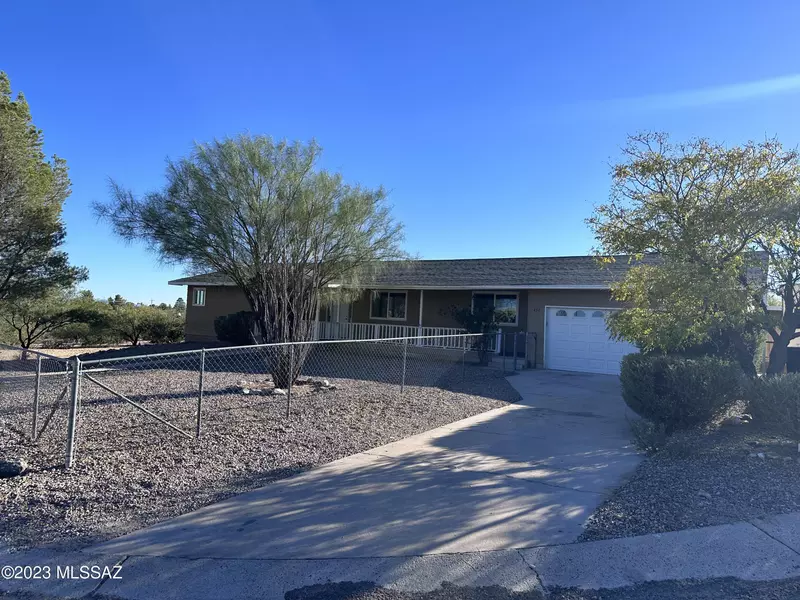 490 E El Sol Drive, Benson, AZ 85602