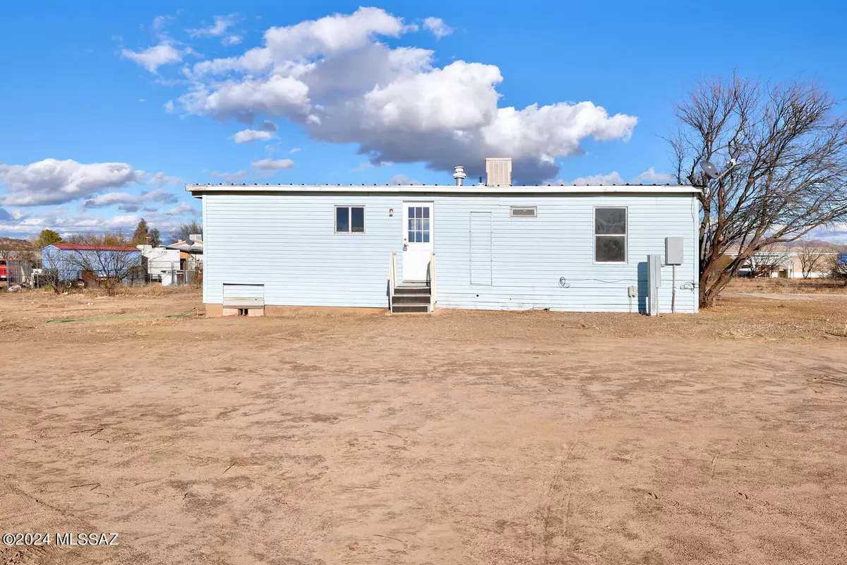 Benson, AZ 85602,2118 W Vista Drive