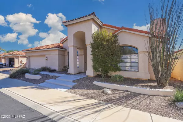 7262 E Shoreline Drive, Tucson, AZ 85715