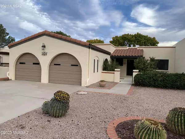 1032 N Paseo Iris, Green Valley, AZ 85614