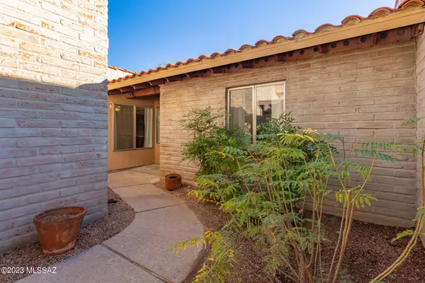 Oro Valley, AZ 85704,8444 N Via Tioga