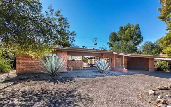 5348 E 10th Street, Tucson, AZ 85711