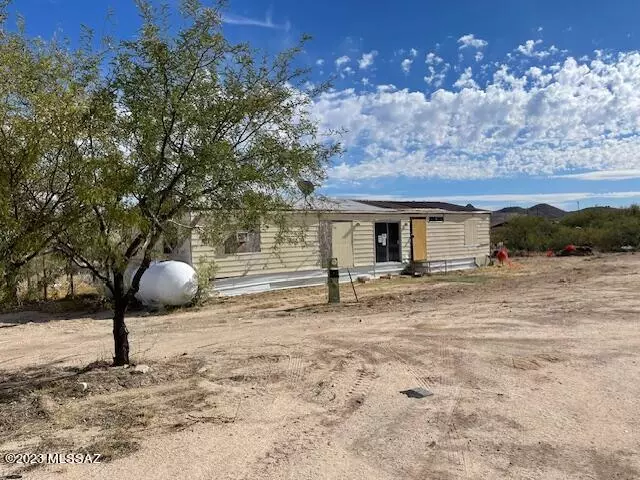 14200 Avenida Stallion, Sahuarita, AZ 85629