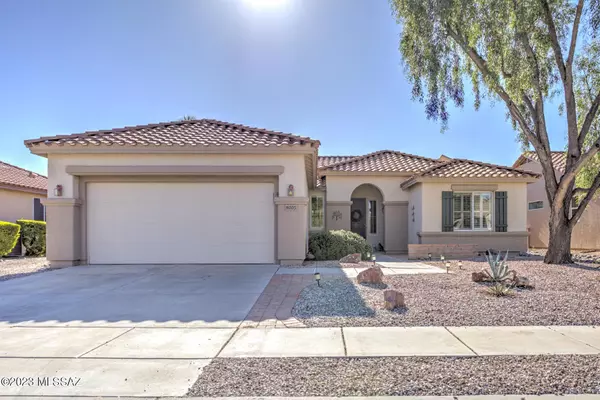 8005 W Blue Heron Way, Tucson, AZ 85743