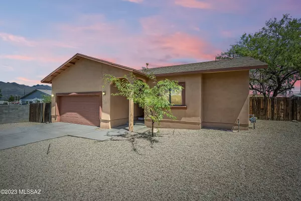 3452 E Grant Road, Tucson, AZ 85716