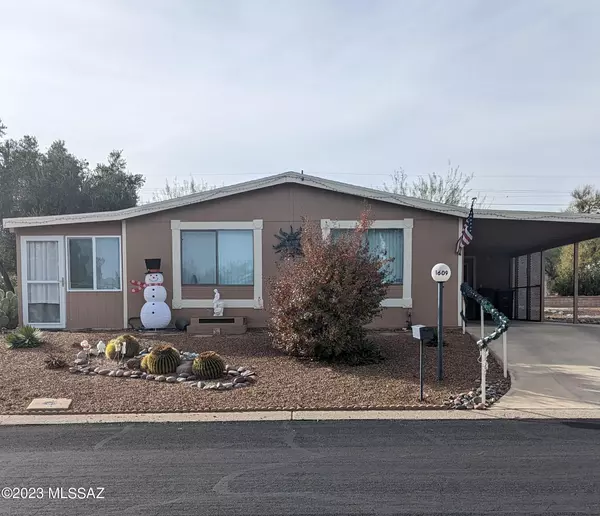 1609 N Pacana Way, Green Valley, AZ 85614