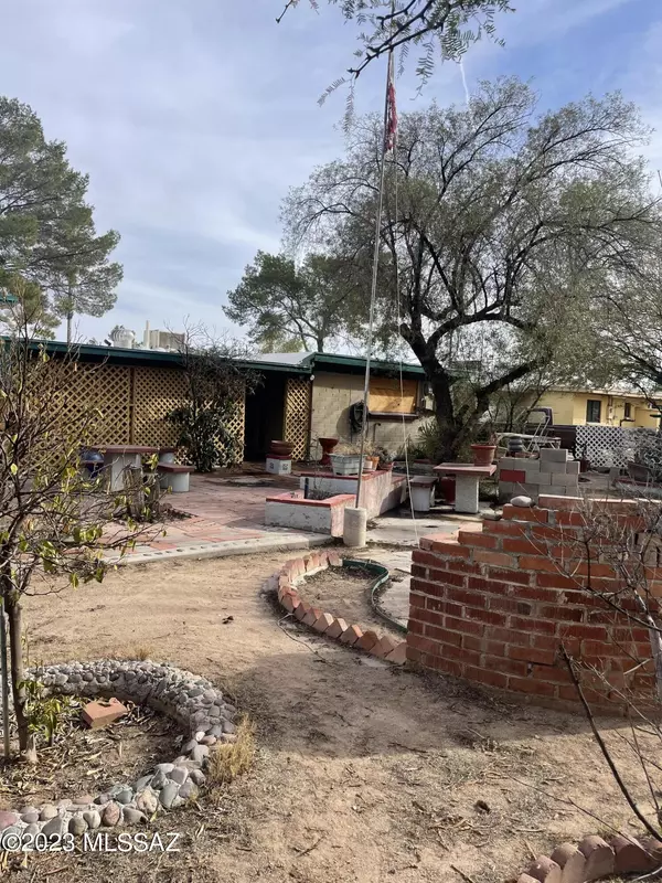 4832 S 15Th Avenue, Tucson, AZ 85714