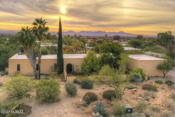 4824 E Camino De Los Olivos, Tucson, AZ 85718