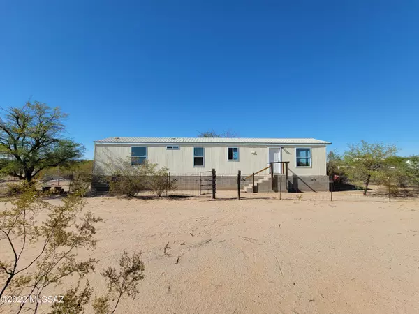 13750 W Sundance Trail, Tucson, AZ 85735