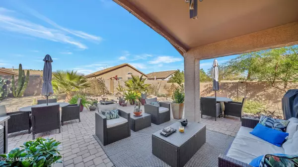 Green Valley, AZ 85614,670 W Via Rosaldo