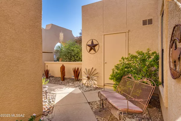 Tucson, AZ 85704,756 W Rushwood Drive