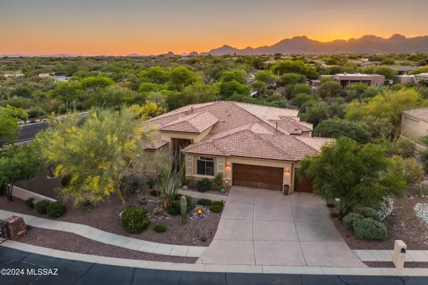 13821 N Azure Springs Drive, Oro Valley, AZ 85755