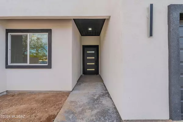 Tucson, AZ 85713,3116 E 27Th Street