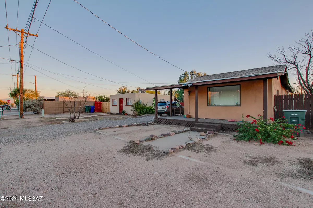 Tucson, AZ 85716,3838-3840 E Lee Street