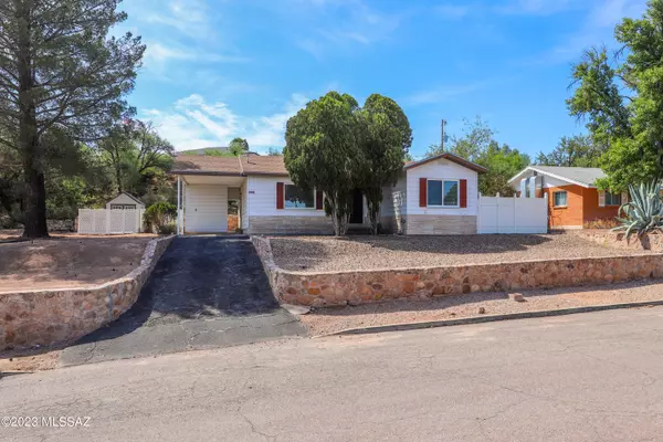 657 S Foothills Drive, Benson, AZ 85602